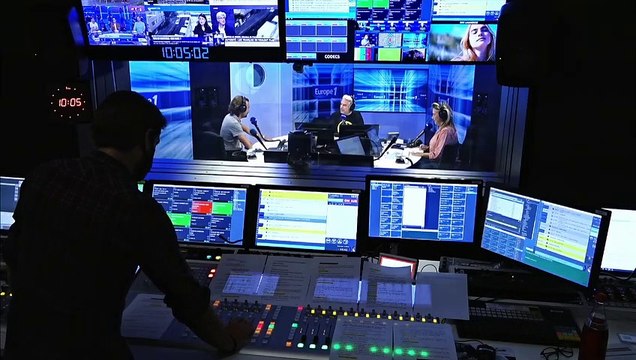 Amour, gloire et clichés c'est le premier épisode de L'amour est dans le pré