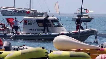 Yüzerken cesetle karşılaştı