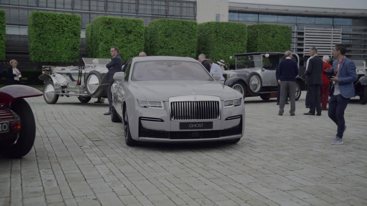 Forebears welcomes new Ghost to Rolls-Royce family