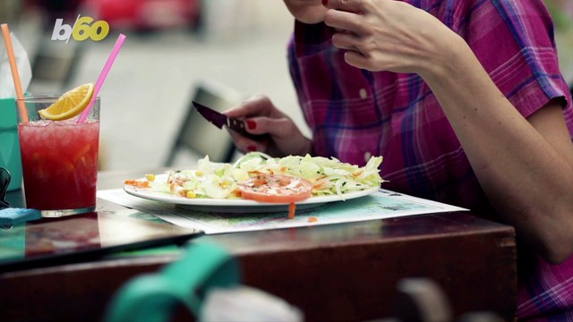 Robots Wait Tables Amid COVID-19 Fears