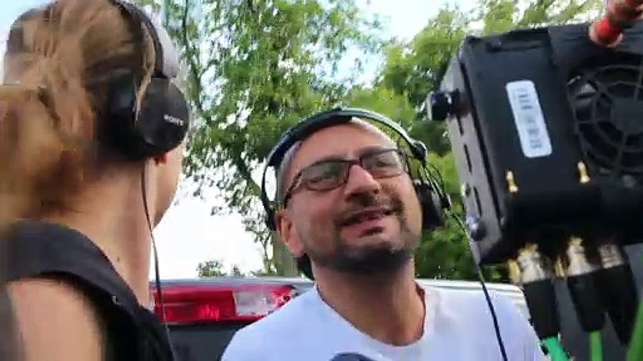 Ein bisschen bleiben wir noch Film Clip - Ausländer am Set