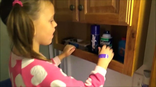 Bad Baby Freak Daddy & Victoria Toy Freaks Messy Annabelle – Видео Dailymotion