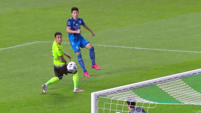 2위 전북, 선두 울산 잡았다...K리그 우승 경쟁 끝까지 / YTN