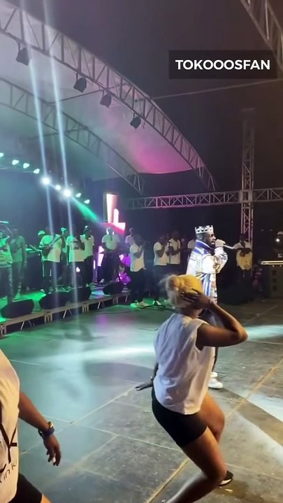 MALGRE LA COVID, FALLY_IPUPA_DONNE UN ENORME CONCERT_AU_SHARK_CLUB