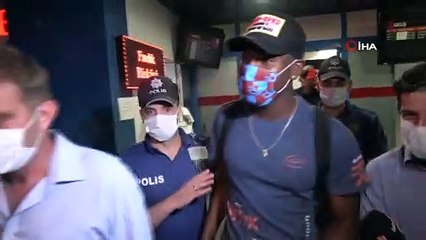 Benik Afobe, Trabzon’a geldi