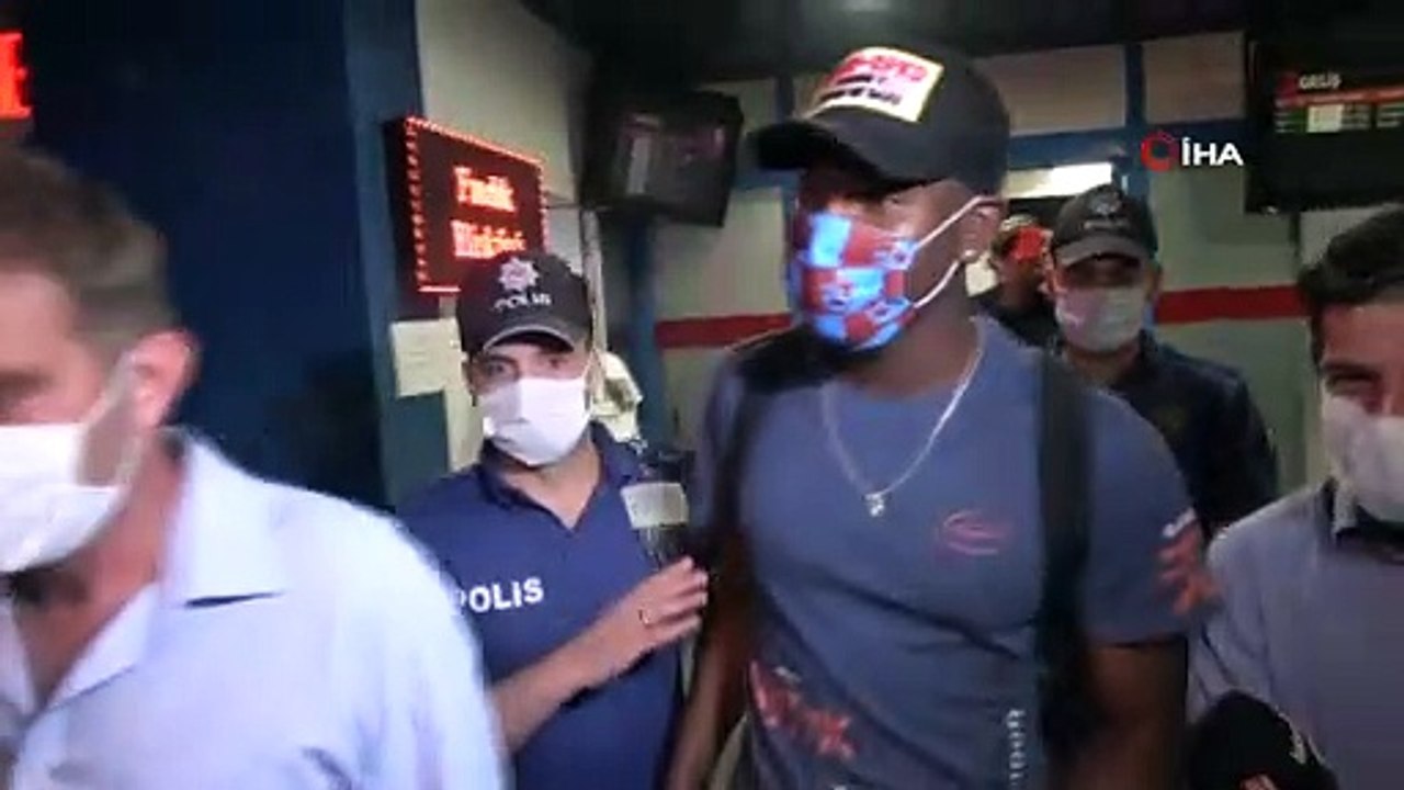 Benik Afobe, Trabzon’a geldi