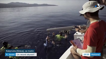 Arnaud Jérald : le plongeur décroche le record du monde d'apnée