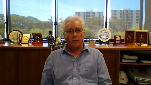 Government under pressure to help Australians stranded overseas