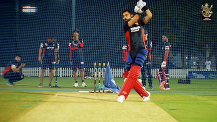 Virat Kohli practices for Dream 11 IPL 2020