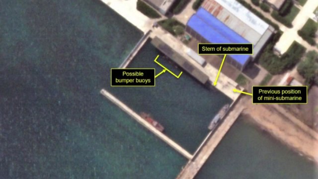 38노스 北 신포조선소 SLBM 수중발사 시험용 바지선 행방묘연 / YTN