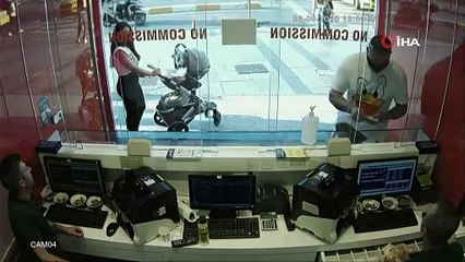 İstanbul'da şaşkına çeviren telefon hırsızlığı kamerada