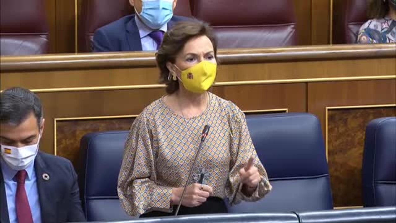 Cuca Gamarra: "El eslogan arrimar el hombro lo que esconde es hincar la rodilla"