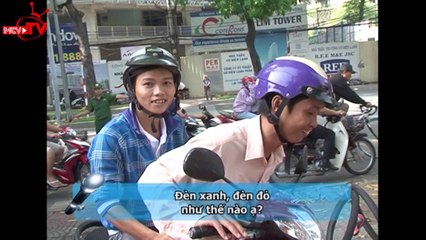 Camera Cận Cảnh tập 2: chạy xe trên vỉa hè - vỉa hè không còn dành cho người đi bộ.