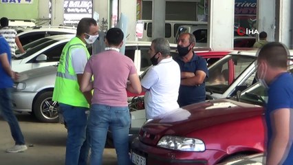 Artan ikinci el fiyatlarına ilginç yaklaşım: “Milyonlarca liraya yapılan yollarda 30-40 yaşındaki hurda arabalara biniliyor”