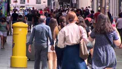 下载视频: Vecinos y Ayuntamiento reaccionan al anuncio de medidas en Madrid