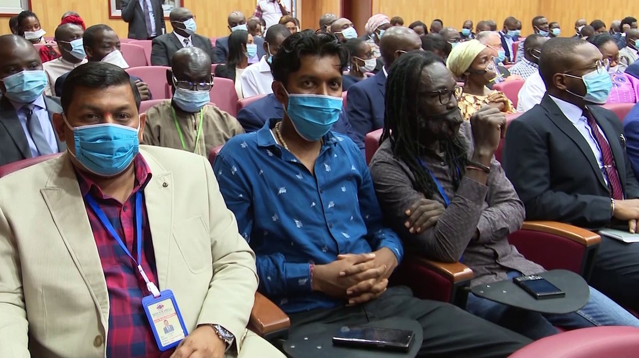 Le Premier Ministre Hamed Bakayoko  rencontre le secteur privé ivoirien.