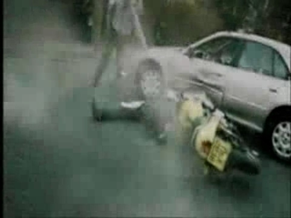 sécurité routière moto contre voiture