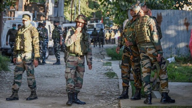 3 terrorists killed, CRPF jawan injured in encounter in J&K's Batmaloo area