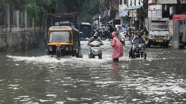 Roads flooded, vehicles washed away as heavy rainfall batters Hyderabad