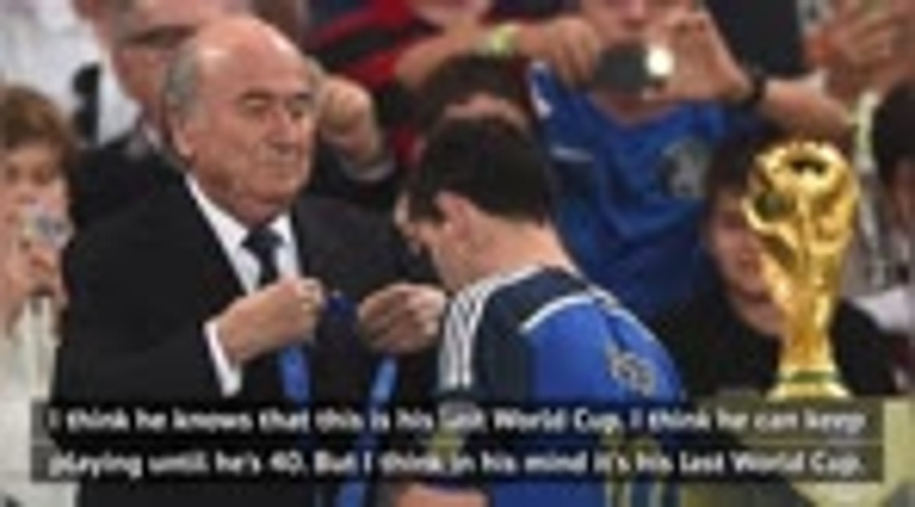 EXCLUSIVE: Football: Messi wants trophies ahead of "final" 2022 World Cup - former agent