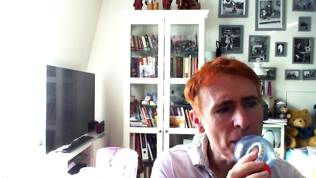 Wiwi égratigne "so good"