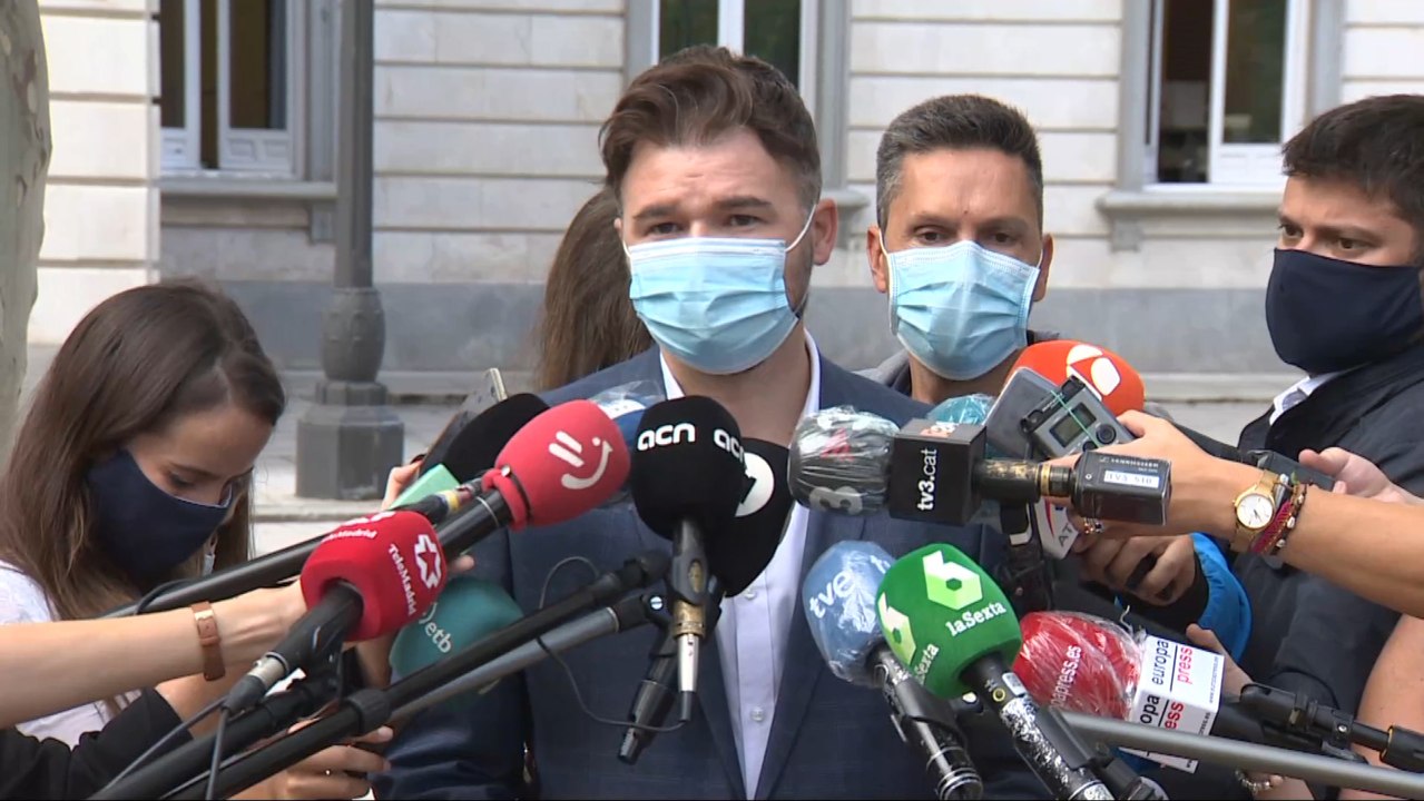 Rufián considera "falta de respeto" que Calvo hable de sacar a Torra de Mesa