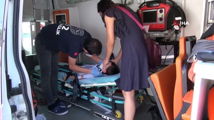 Otomobiller çarpıştı: 1’i çocuk 2 yaralı