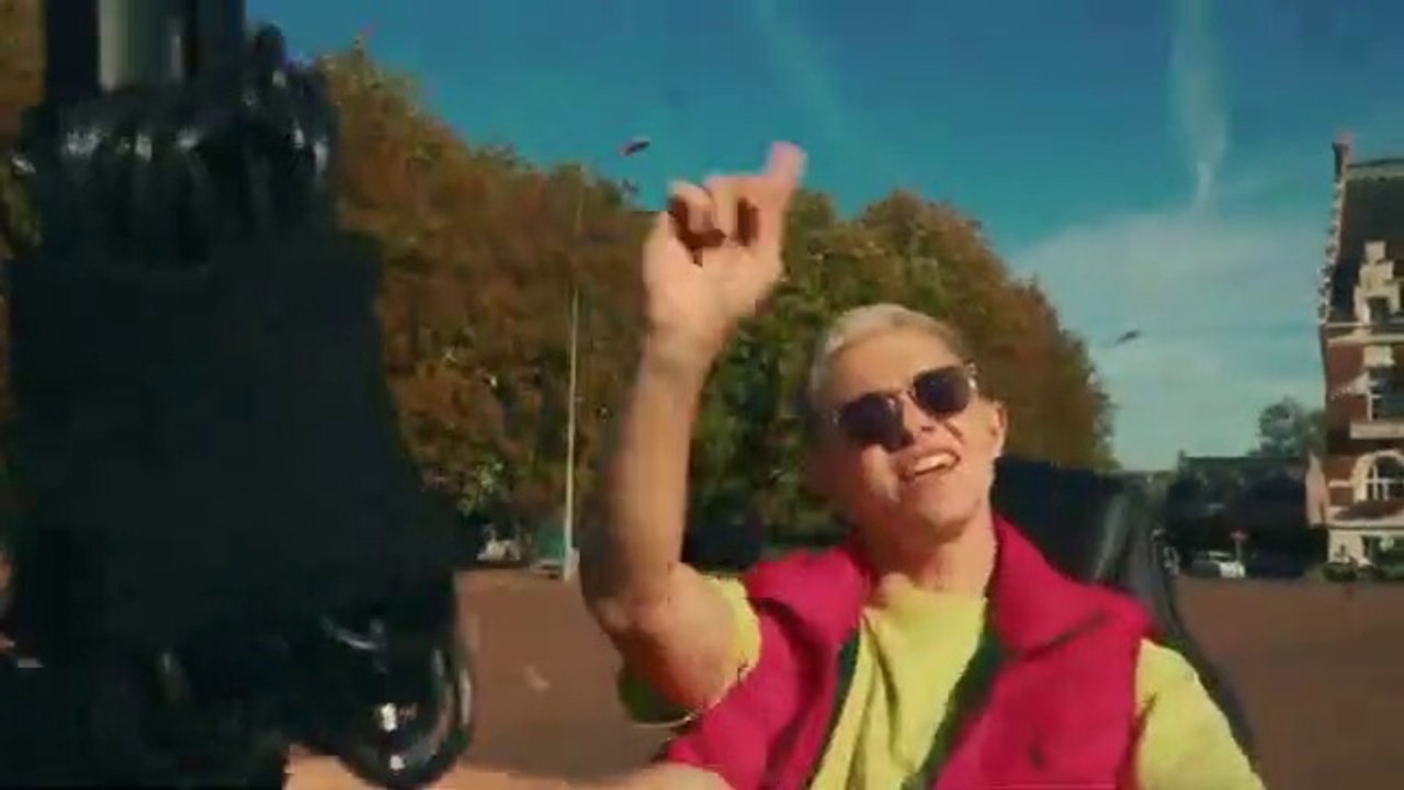 Michou - FIER (Clip Officiel)