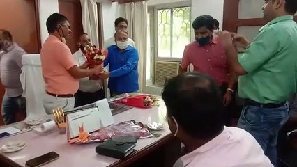 नवागत जिला विकास अधिकारी उन्नाव मनीष कुमार जी का पुरवा ब्लॉक में हुआ स्वागत