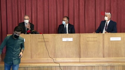 Bilim Kurulu Üyesi Prof. Dr. Serhat Ünal:Zatürre aşısı antikora karşı korumaz'