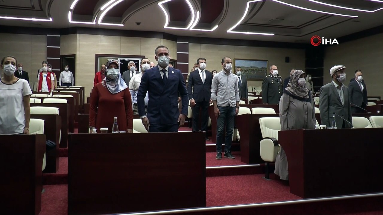 Erzurum’da 5 şehit ailesi ve 2 gaziye ‘Devlet Övünç Madalyası' verildi