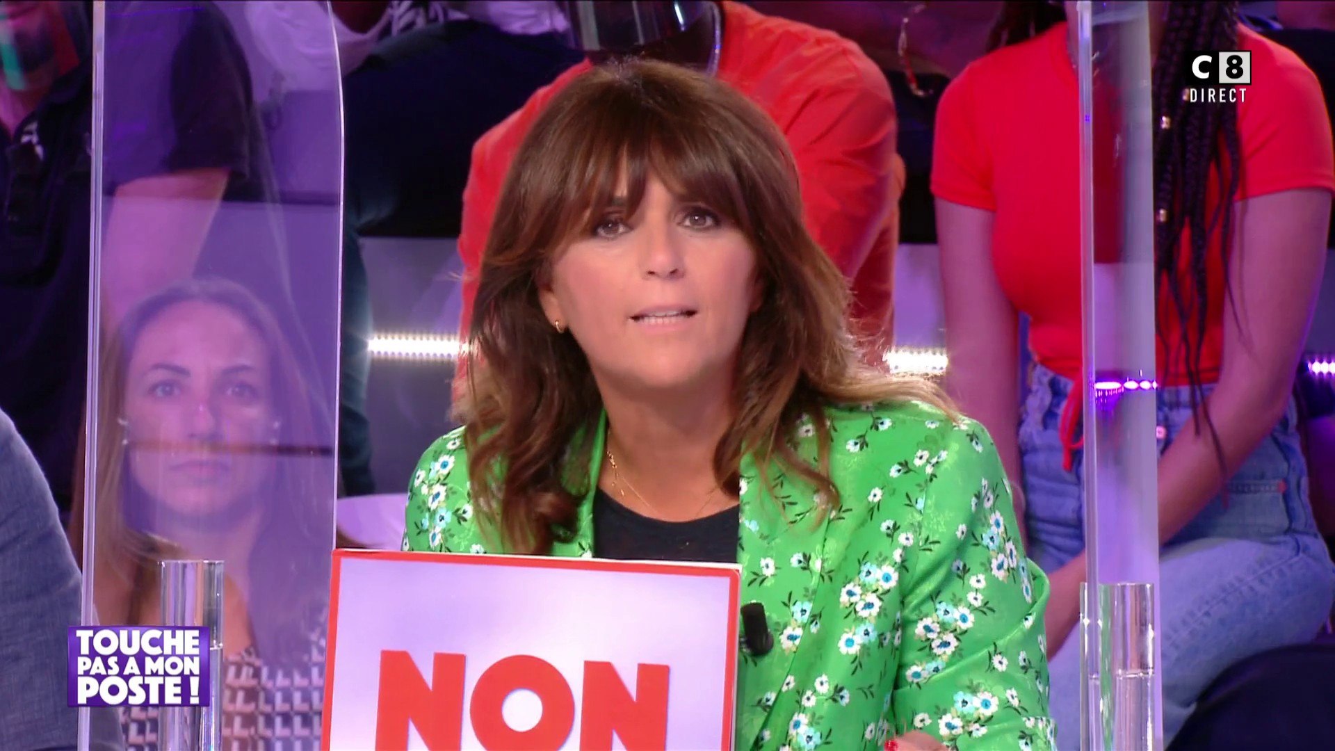Audience Valerie Benaim Hier Soir Valérie Bénaïm adresse un message au rappeur Freeze Corleone : "Tu n'es  qu'une merde !" - Vidéo Dailymotion