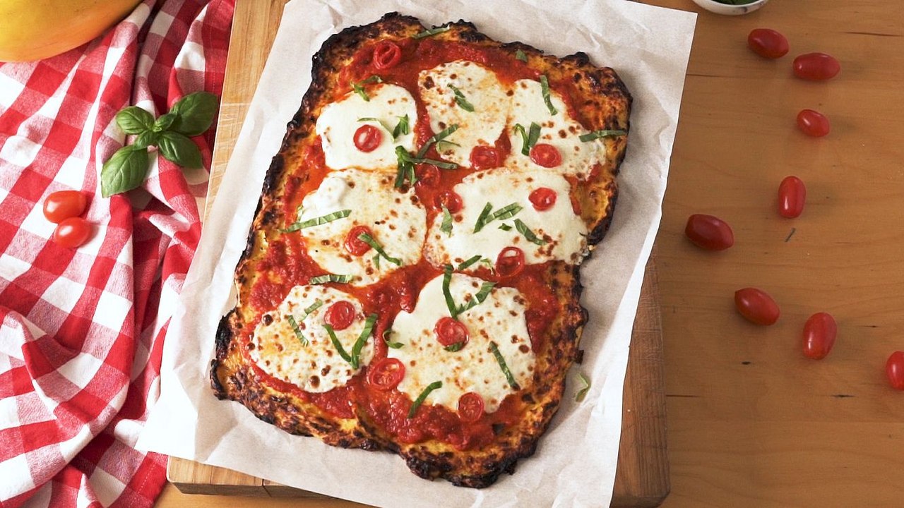 Spaghetti Squash Pizza Is AMAZING