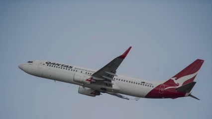 This 'Flight to Nowhere' Over the Australian Outback Sold Out in 10 Minutes