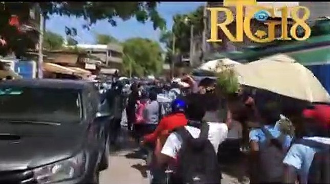 Manifestasyon elèv lise yo nan lari pòtoprens