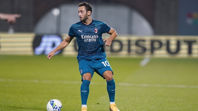 Çalhanoğlu: Abbiamo giocato bene dall'inizio alla fine