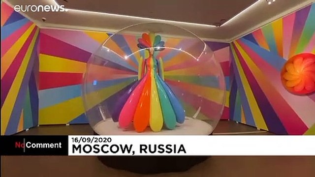 Russian artist fills Moscow museum with colourful latex sculptures