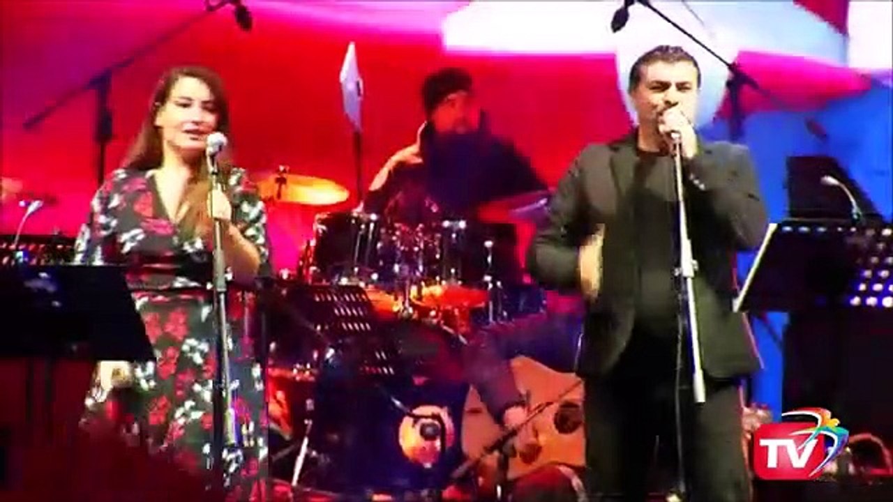 BULUTMU OLSAM ZÜLFÜ LİVANELİ