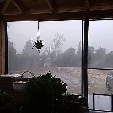 I fortissimi venti dell'Uragano Mediterraneo sferzano Zante