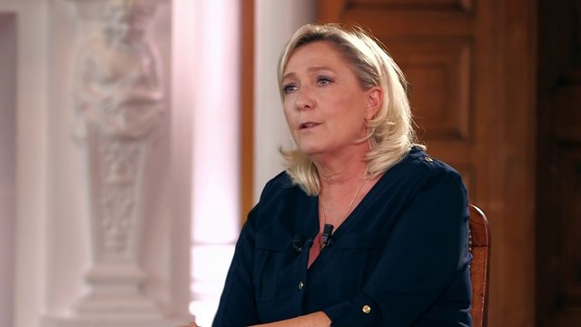 Bridgestone: Marine Le Pen veut des droits de douane pour les entreprises qui ferment leur production en France