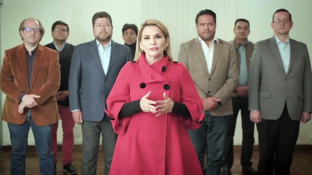 La presidenta de facto de Bolivia, Jeanine Áñez, anunció su sorpresiva retirada de la carrera presidencial