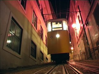 Lisboa NightTram02