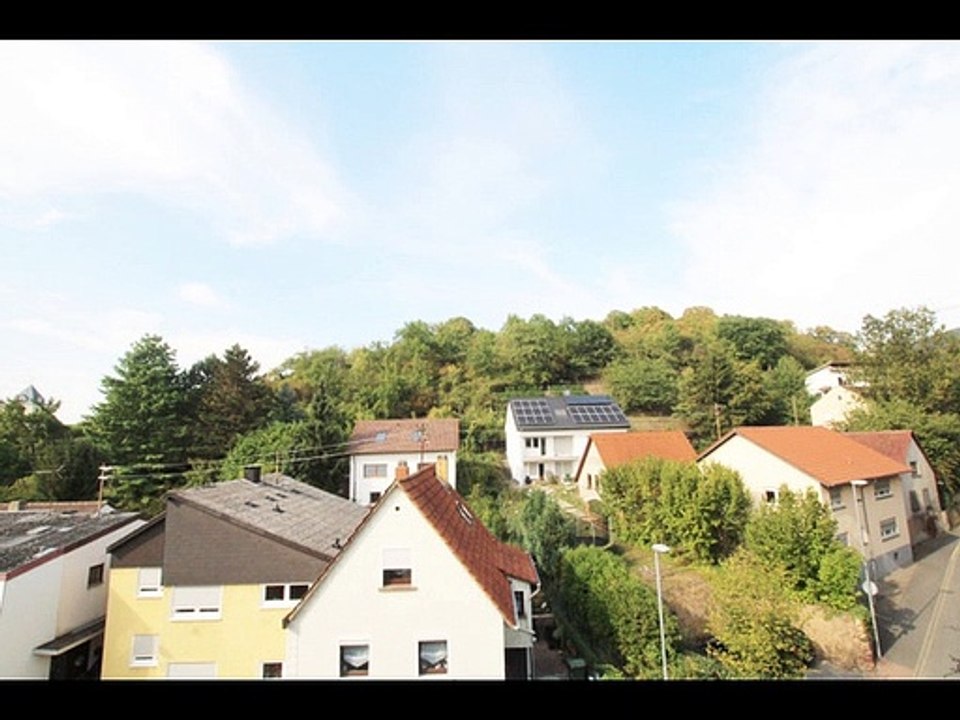 Zu Vermieten  Dachgeschosswohnung, 2 Zimmer, 69 qm, Heltenstr. 16a, 69181 Leimen + Außenstellpatz und Kellerabteil