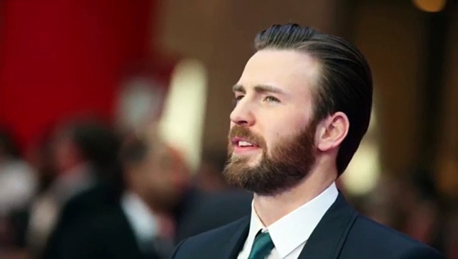 ⁣Who is Chris Evans;Chris Evans Net Worth