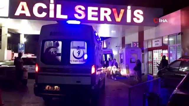 Evinden uzaklaştırılan adam, karısını başka erkekle bulunca dehşet saçtı
