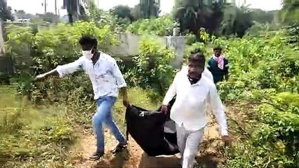 झाँसी: झाड़ियों में लाश मिलने से मचा हड़कंप