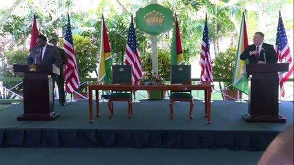 Mike Pompeo insiste en la necesidad de sacar a Maduro del poder durante su breve gira sudamericana