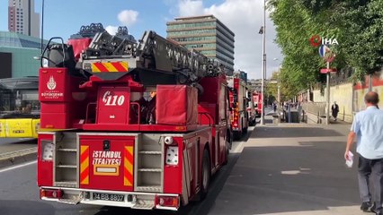 Metro istasyonunda korkunç anlar kamerada
