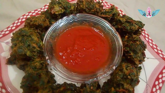 Palak Pakoora/ Spinach Fritters Recipe