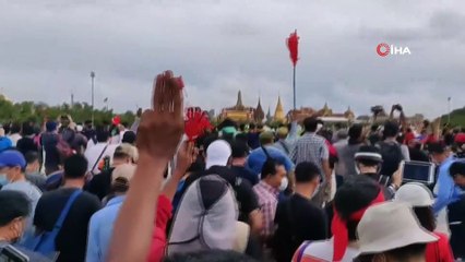 - Tayland’da hükümet ve monarşi karşıtı protesto